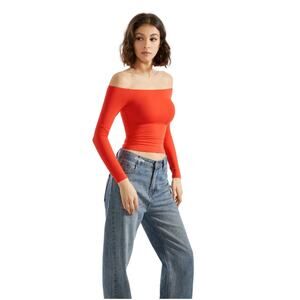 Suuksess Buttery Soft Off‎ Shoulder Shirt - Long Sleeve NIP Size small
